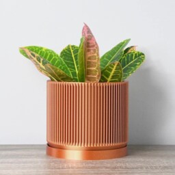 "Mid-Century Modern Planter With Drainage & Saucer in Copper, Unique 3D-Printed Plant Pot, Sizes 4"" 5"" 6"" 7"" 8" - thumbnail 2