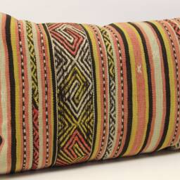 Turkish Kilim Lumbar Pillow Cover, Vintage Wool Ethnic Cushion - 16x24 Inch - thumbnail 2