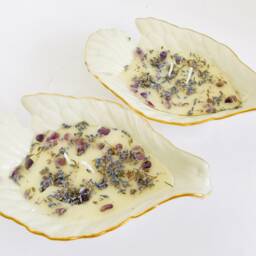 Lavender Scented Beeswax Aroma Therapy Candle With Healing Stones in A Lenox Dove Bowl - thumbnail 4