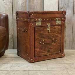 Handmade English Leather Whiskey Chest - Custom Made End Table Luxury - thumbnail 3