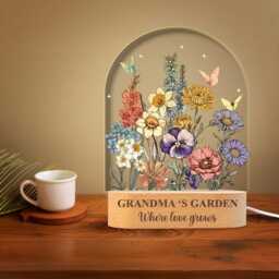 Custom Floral Butterfly Name Night Light, Personalized Birth Flower Grandma's Garden Lamp, Nursery Decor, Mother's Day Gift - thumbnail 3