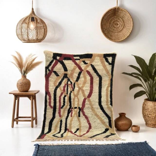 Handmade Azilal Berber Rug, Moroccan Woven Wool Floor Rug - image 1