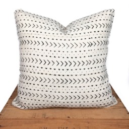 Elliott African Mudcloth Pillow Cover, Handmade Boho Decor - thumbnail 3