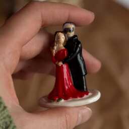 Custom Ceramic Figurine From Photo, Personalized Couple Or Family Miniature Sculpture, Handmade Clay Figurine, Unique Valentine's Day Gift - thumbnail 2