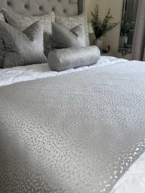 Elegant Silver Bed Runner, Luxury Throw Scarf Comforter, Cover, Double - King Size Bedding, Crater - image 1