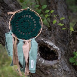 Crochet Dreamcatcher in Green Colour, Linen & Burlap Ribbons, Framed Dreamcatcher, Wall Decoration, Boho Decor - thumbnail 2