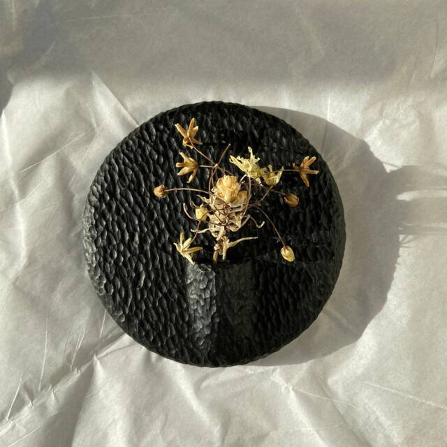 Wall Hanging Vase - image 1
