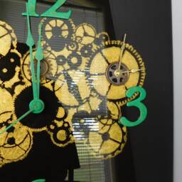 Tree Stencil Clock - thumbnail 2