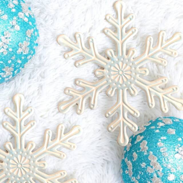 Snowflake Christmas Tree Metal Ornament , Wreath Attachment 12'' Dia, Ice Blue & White , Snow Theme Wreath, Snow & Theme - image 1