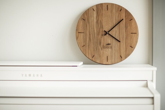 Oak Wood Wall Clock Engraved Personalised Unique Family Wedding Gift - image 1