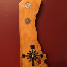 Delaware Handmade State Quarter Clock With Inlaid Quarters. Choice Of Wood. Customizable - thumbnail 2