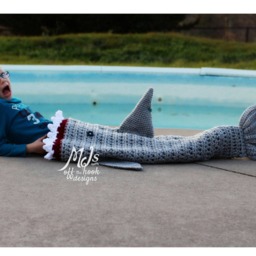 Crochet Pattern Shark Blanket - PDF Digital Download Bulky & Quick Crochet Pattern By Mj's Off The Hook Designs - thumbnail 3