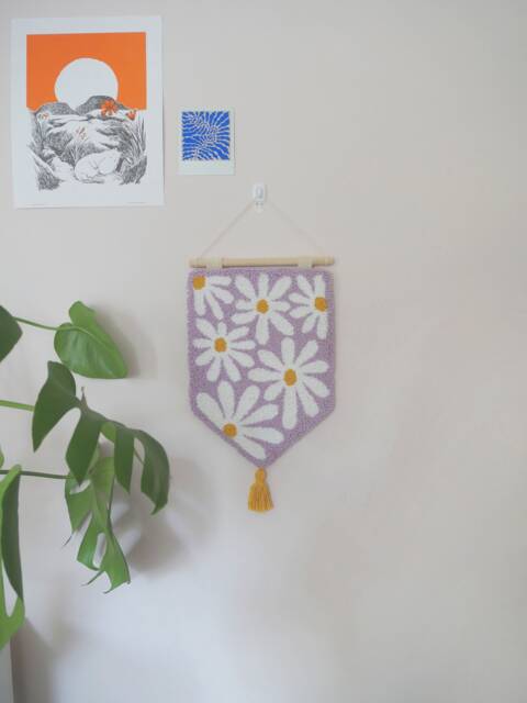 Punch Needle Wall Art, Hanging, Home D??cor, Handmade Tapestry, Daisy Pattern - Lilac - image 1