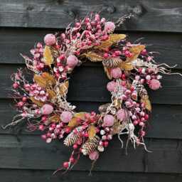 Gold & Red Berry Christmas Wreath Contemporary Holiday Decor - thumbnail 3