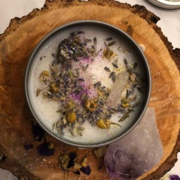 Halo Lavender Crystal Candle 6Oz Tin - thumbnail 2