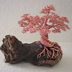 Aluminum Wire Tree On Driftwood - thumbnail 3