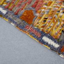 Moroccan Wool Rug Vintage Berber Design - Soft, Handwoven - thumbnail 3