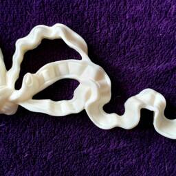 Large Gilt Or White French Style Decorative Ribbon Bows Wall Furniture Moulding Pediment Plastic Decoration - thumbnail 2