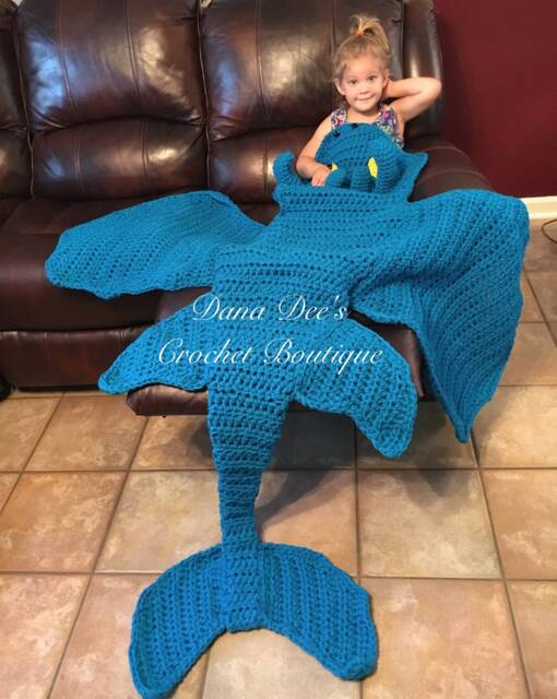 Friendly Dragon Blanket Pattern - image 1