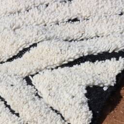 Handmade Boujad Wool Rug Authentic Moroccan Berber Carpet - thumbnail 4