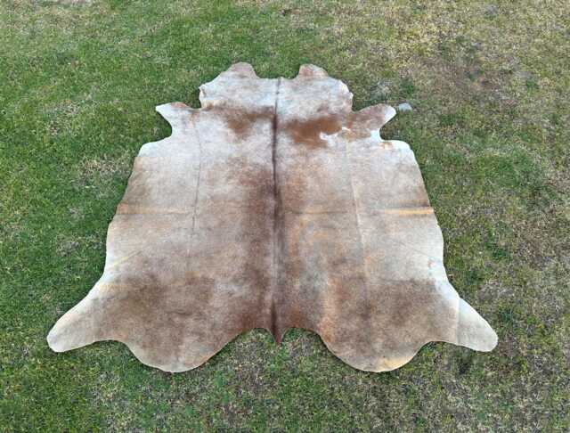 Luxury Brown Cowhide Rug, Large Beige Color Cowhide, Brindle Cow Area Real Skin Rug With Hair On For Home Decor - image 1
