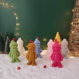 Gingerbread Snowman Handmade Candle , Soy & Beeswax, Eco-Friendly Decor - thumbnail 2