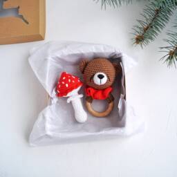 Woodland Baby Gift Box With Mushroom Toy & Brown Bear On Wood Ring, Personalized Unisex Set - thumbnail 3