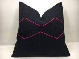 Vintage Kilim Pillow Cover, Black & Pink, Turkish Cushion - 20x20 Pillow - thumbnail 1