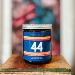 44 Espresso & Vanilla Scented Candle, Bookish Hockey Romance - thumbnail 2