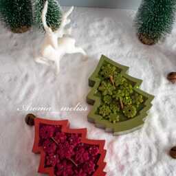Handmade Stonecast Christmas Tree Candle Eco-Friendly Soy Wax Decor - thumbnail 3