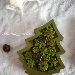 Handmade Stonecast Christmas Tree Candle Eco-Friendly Soy Wax Decor - thumbnail 2