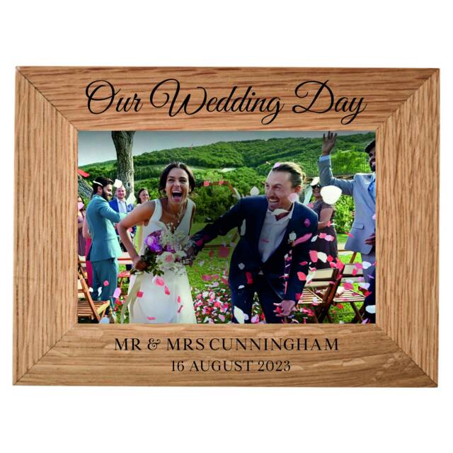 Wedding Mr & Mrs Gift Oak Photo Frame - Newlyweds Newly Married Keepsake Present Personalised Photoframe For Husband Wife