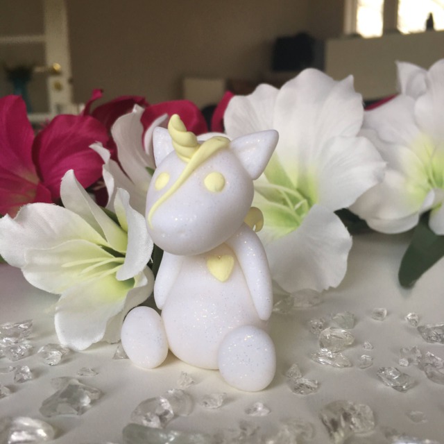 White Glitter Unicorn With Vanilla Details - image 1