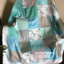 Dolphin Quilt/Dolphin Throw Quilt/Gorgeous Blanket/Dolphins/Handmade in Usa - thumbnail 3
