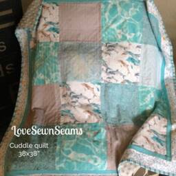 Dolphin Quilt/Dolphin Throw Quilt/Gorgeous Blanket/Dolphins/Handmade in Usa - thumbnail 2