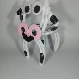 Upcycled Horseshoe Cow - Metal Garden Art Animal - thumbnail 2