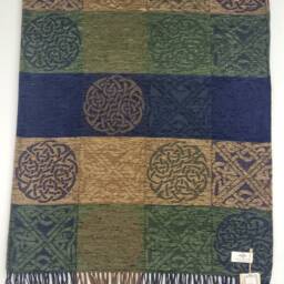 Calzeat Made in Scotland Jacquard Woven Celtic Knot Clansman Throw - thumbnail 3