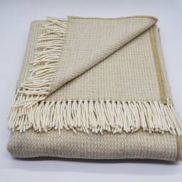 Pure Merino Lambs Wool Beige & Cream Extra Large Blanket/Throw/Made in Scotland/Uk/ - thumbnail 4