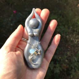 Aradia Story Goddess Statue - Sculpture, Moon Goddess, Lunar Wisdom, Witch - thumbnail 1