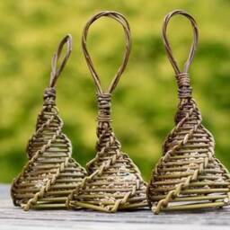 Willow Bird Feeder - thumbnail 2