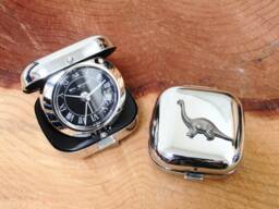 Dinosaurs Flip Up Alarm Clock Portable Quartz Movement T Rex Diplodocus Stegosaurus Birthday Gift Ac