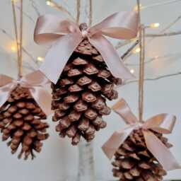 Set Of 3 Christmas Tree Decorations/Pine Cone Neutral Christmas Blush Ornaments Eco Friendly - thumbnail 2