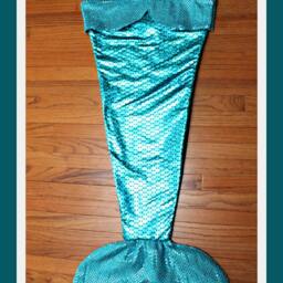 PDF - Tutorial Pattern -Mermaid Tail Blanket Fleece Sewing Pattern 3 Different Sizes Sequins & Scales - thumbnail 3