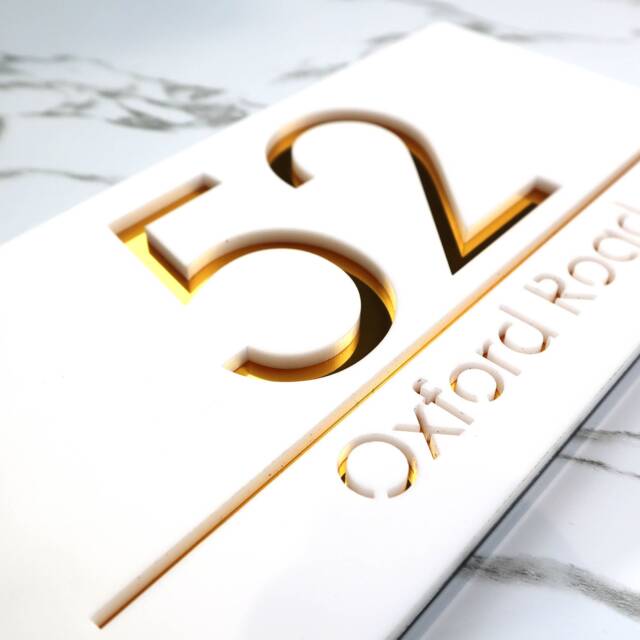 K Smart Sign - Laser Cut Matt White & Gold Mirror Personalised Door Numbers House Plaques Number 3D 30cm X 16cm - image 1
