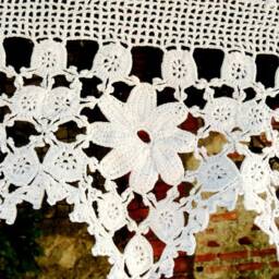 Breeze Curtain, Hand-Crocheted, French Craftsmanship, Sylvette Raisonnier Design, Snow Crystals - thumbnail 2