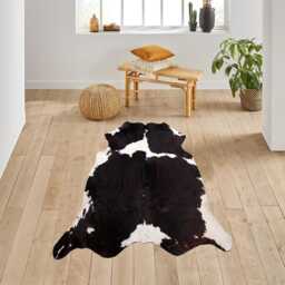 Xl Cowhide Rug - Luxurious Dark Brown & White Hair-On Leather For Modern Living - 63 X 65 Inches - thumbnail 4