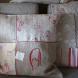 Quilted Cover Pillow Case Sq . French Country Style , Cushion Quilted With Linen & Red Prints Deco - thumbnail 2