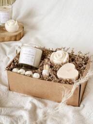Personalised Soy Candle Gift Set - Rose, Heart, Melts, Matches Mothers Day Hamper - thumbnail 1