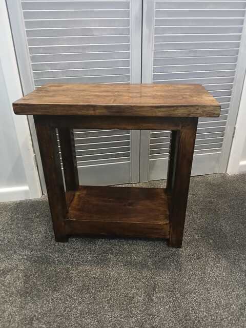 Wooden Table. Side/End Table - image 1