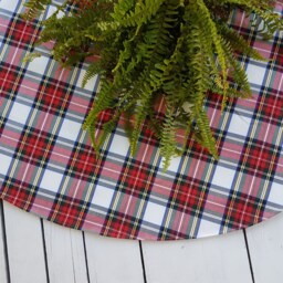 Paid Tree Skirt, Tartan Christmas Skirt - thumbnail 2